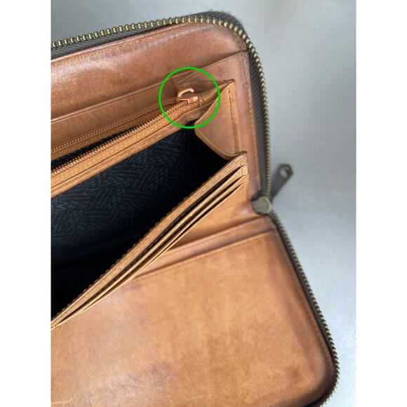 Will Leather Distressed Brown Full Zip XL Wallet Travel Organizer - Picture 6 of 8